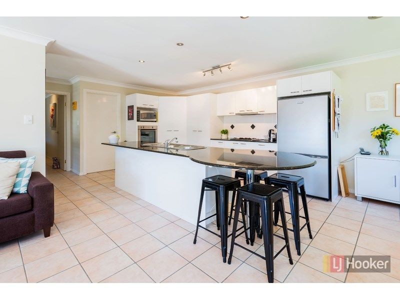 14 Hazel Court, Arundel QLD 4214