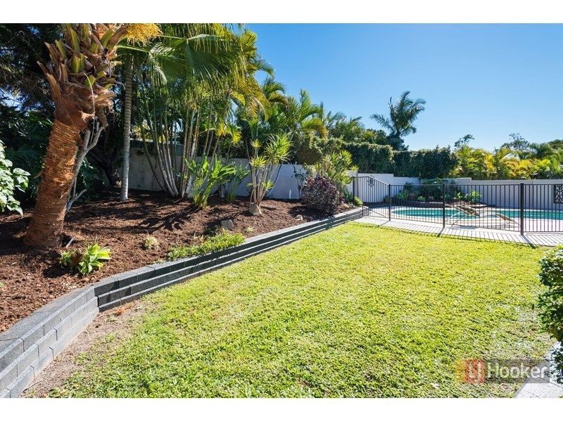 14 Hazel Court, Arundel QLD 4214
