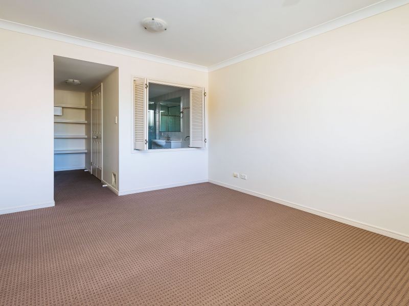 74/88-98 Limetree Parade, Runaway Bay QLD 4216