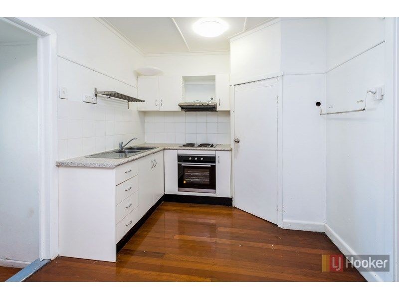 4 CLAM STREET, Runaway Bay QLD 4216