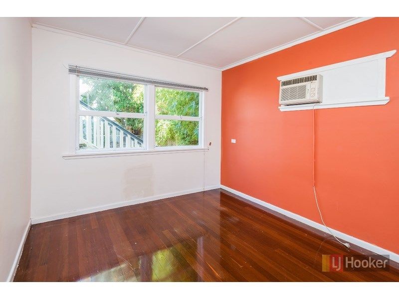 4 CLAM STREET, Runaway Bay QLD 4216