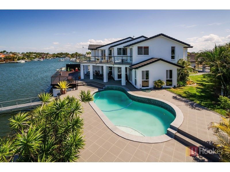 133 Sundance Way, Runaway Bay QLD 4216