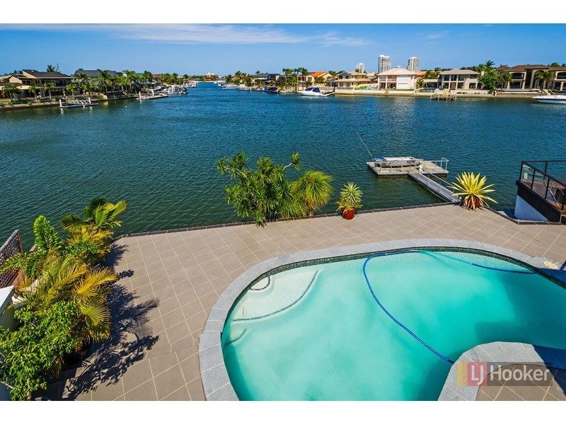 133 Sundance Way, Runaway Bay QLD 4216
