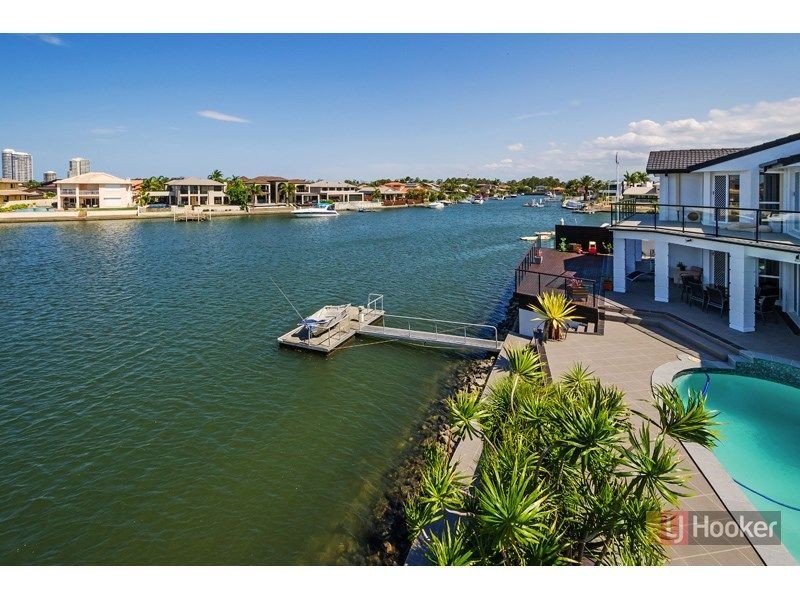 133 Sundance Way, Runaway Bay QLD 4216
