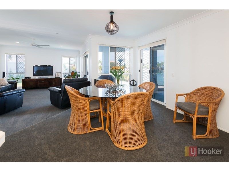 133 Sundance Way, Runaway Bay QLD 4216