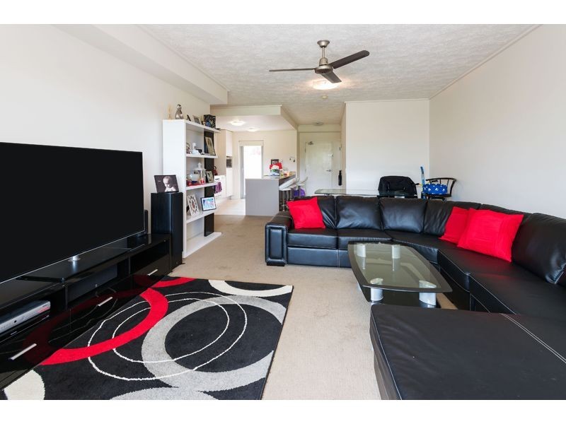 613/64-68 Sickle Avenue, Hope Island QLD 4212