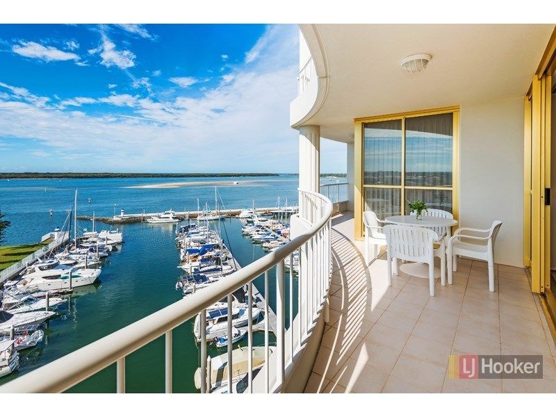 19/19 Oatland Esplanade, Runaway Bay QLD 4216