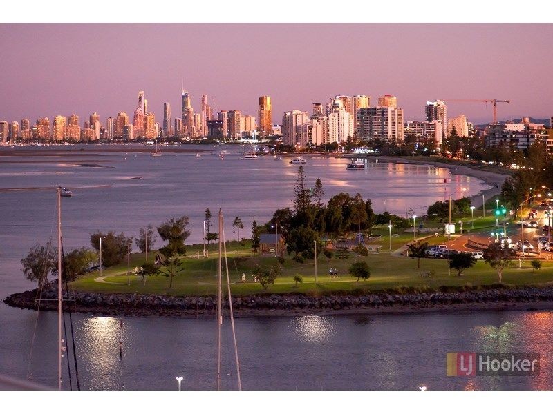 19/19 Oatland Esplanade, Runaway Bay QLD 4216