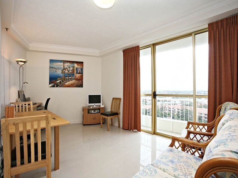 19/19 Oatland Esplanade, Runaway Bay QLD 4216