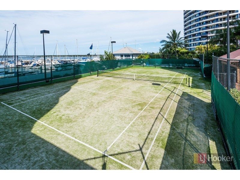 19/19 Oatland Esplanade, Runaway Bay QLD 4216
