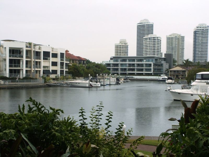 13/22 Jennifer Avenue, Runaway Bay QLD 4216