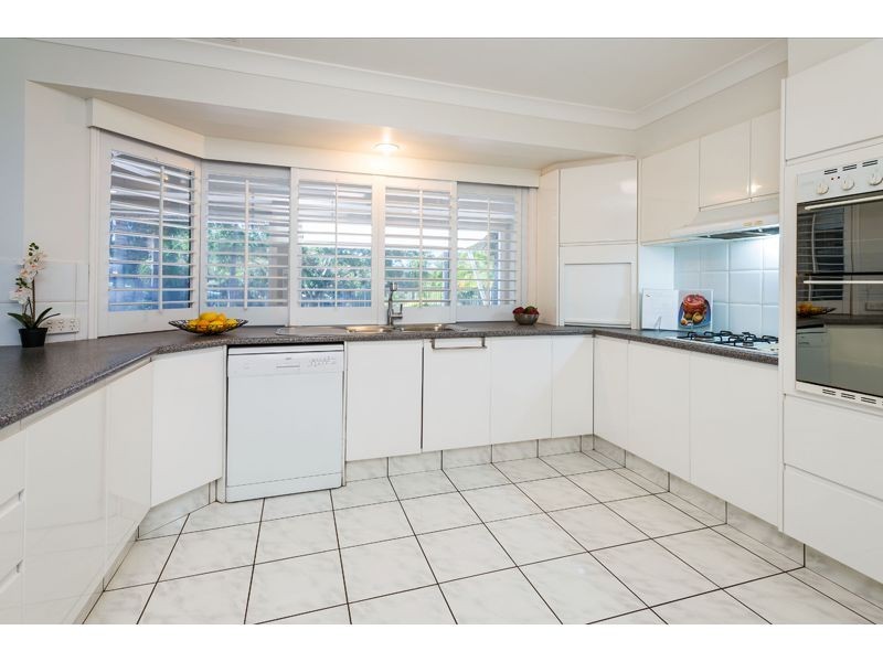 9 Gwydir Court, Helensvale QLD 4212