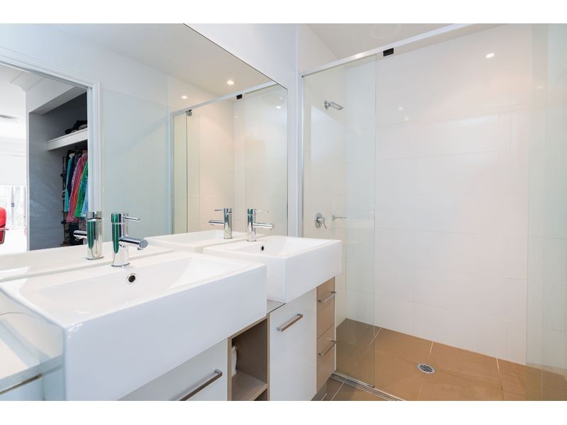 37/432 Pine Ridge Road, Coombabah QLD 4216