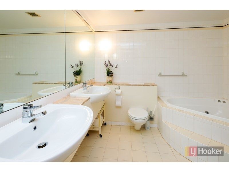 25/76 Chichester Drive, Arundel QLD 4214