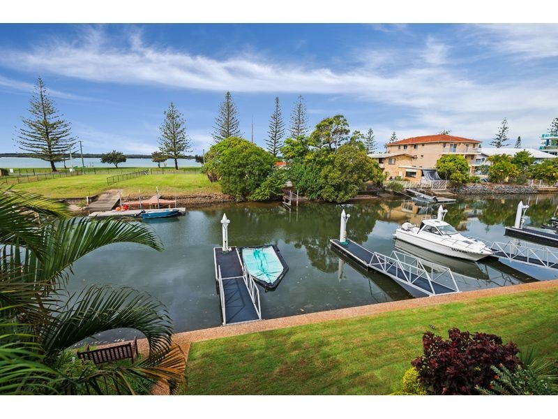 7/9 Madang Crescent, Runaway Bay QLD 4216