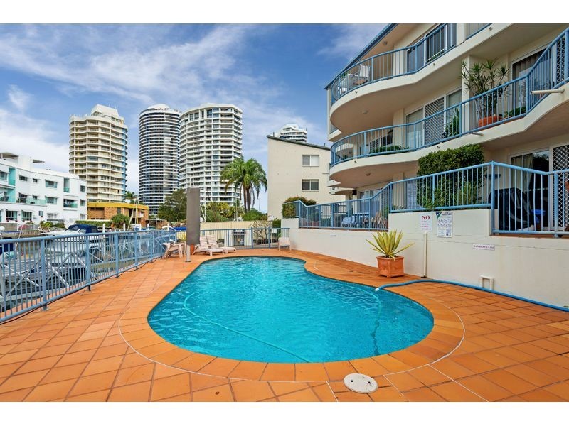 7/9 Madang Crescent, Runaway Bay QLD 4216