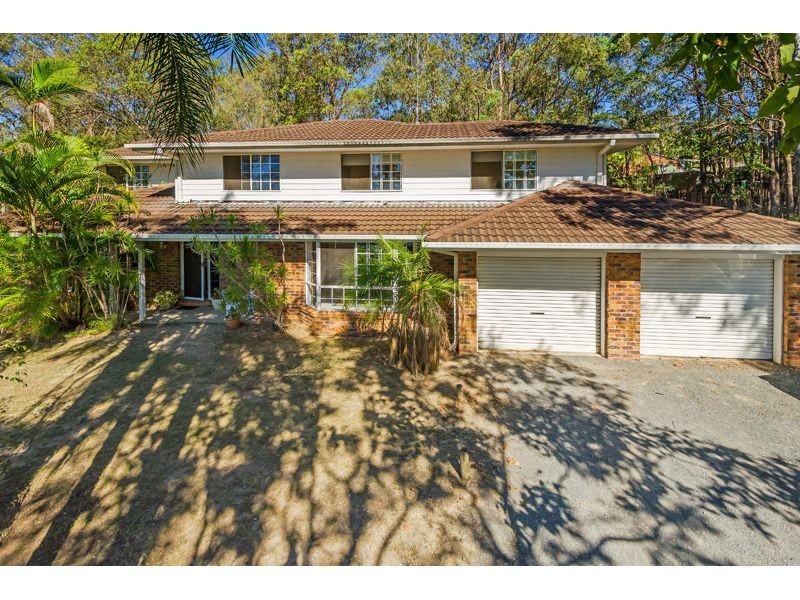 11 Airlie Place, Helensvale QLD 4212