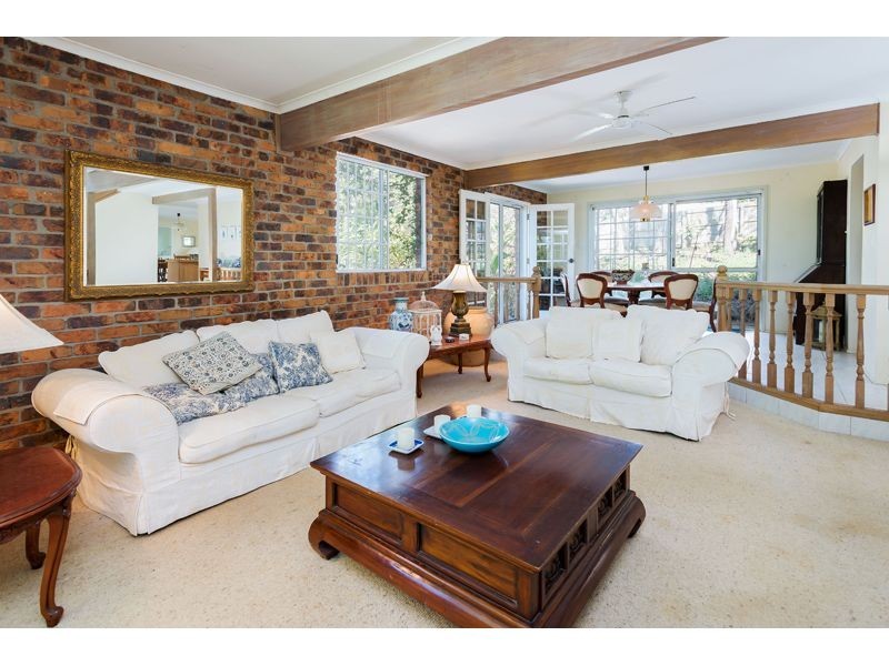 11 Airlie Place, Helensvale QLD 4212