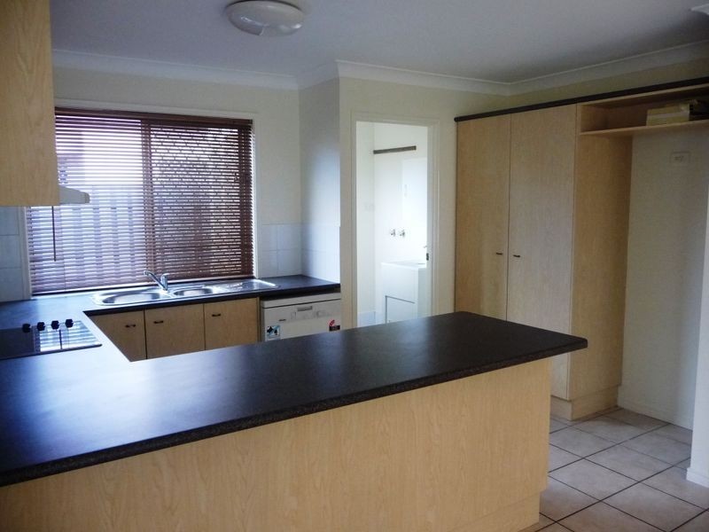 67 Marble Arch Place, Arundel QLD 4214