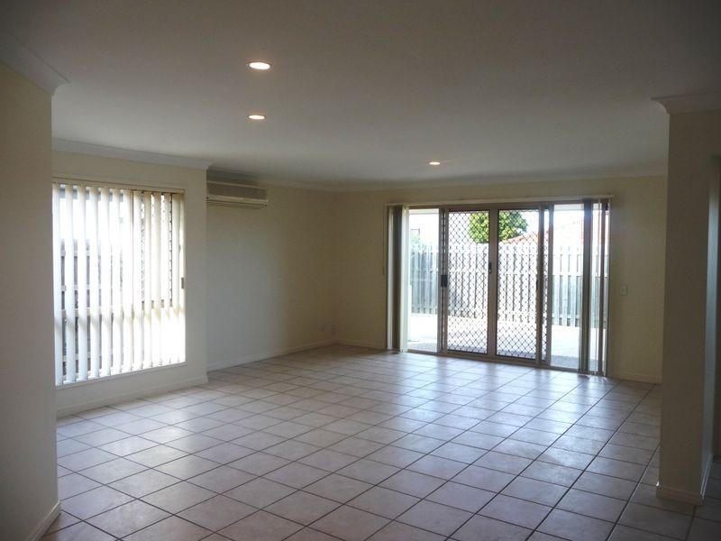 67 Marble Arch Place, Arundel QLD 4214