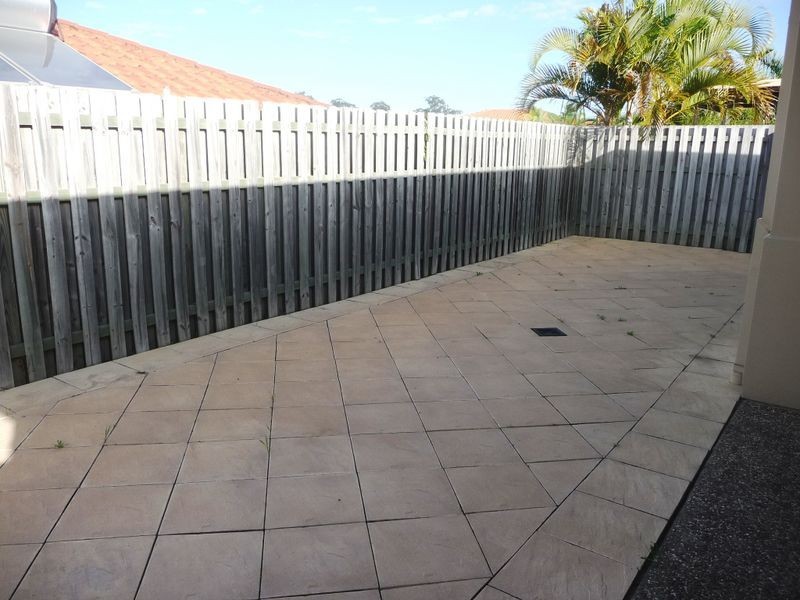 67 Marble Arch Place, Arundel QLD 4214