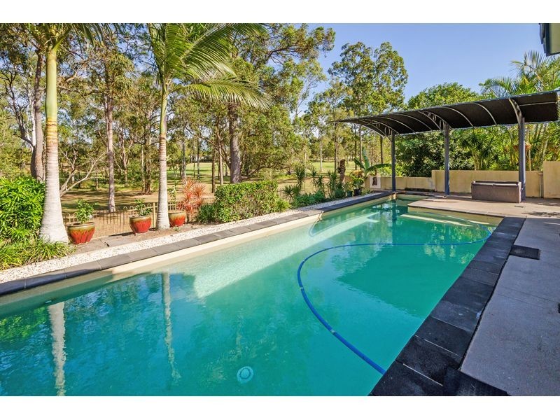 98 Arun Drive, Arundel QLD 4214