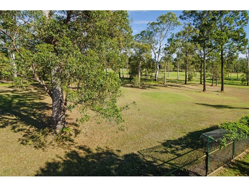 98 Arun Drive, Arundel QLD 4214