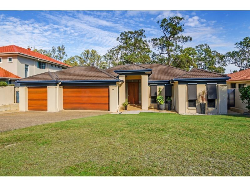 98 Arun Drive, Arundel QLD 4214