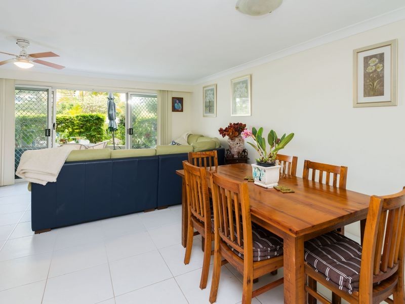 8/37 Bayview Street, Runaway Bay QLD 4216