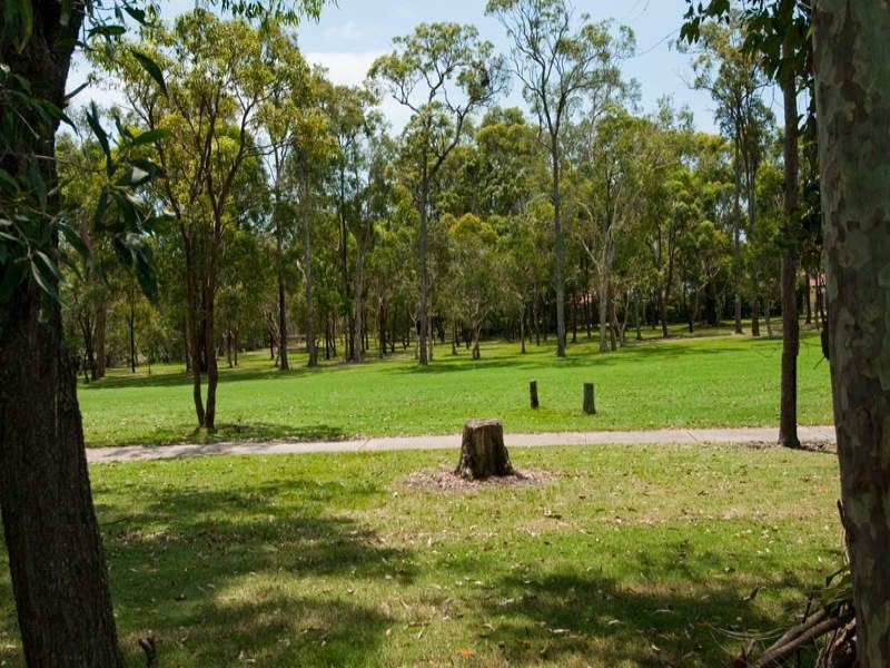 14 Fitzalan Circuit, Arundel QLD 4214