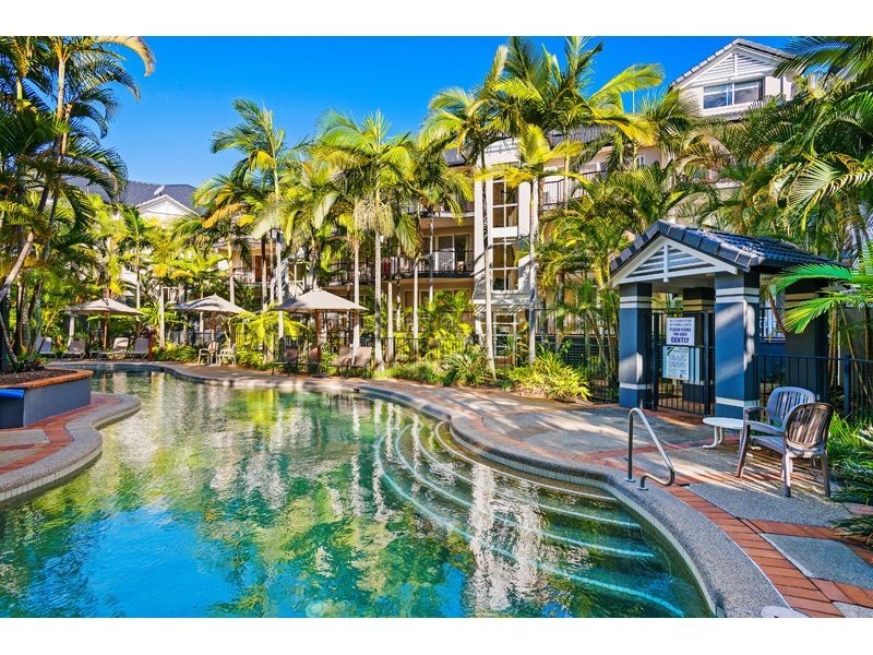 7a/220 Marine Parade, Labrador QLD 4215