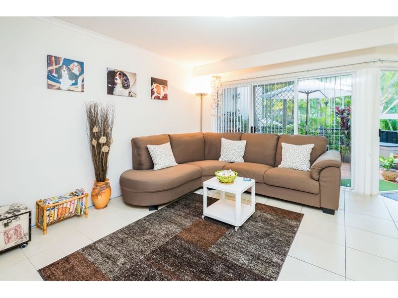 7a/220 Marine Parade, Labrador QLD 4215