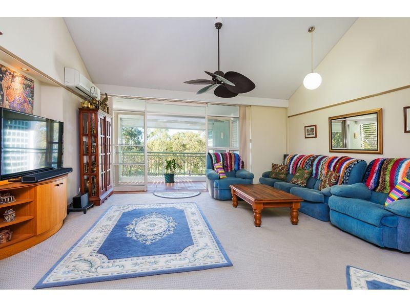 28/76 Chichester Drive, Arundel QLD 4214