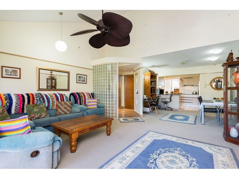 28/76 Chichester Drive, Arundel QLD 4214