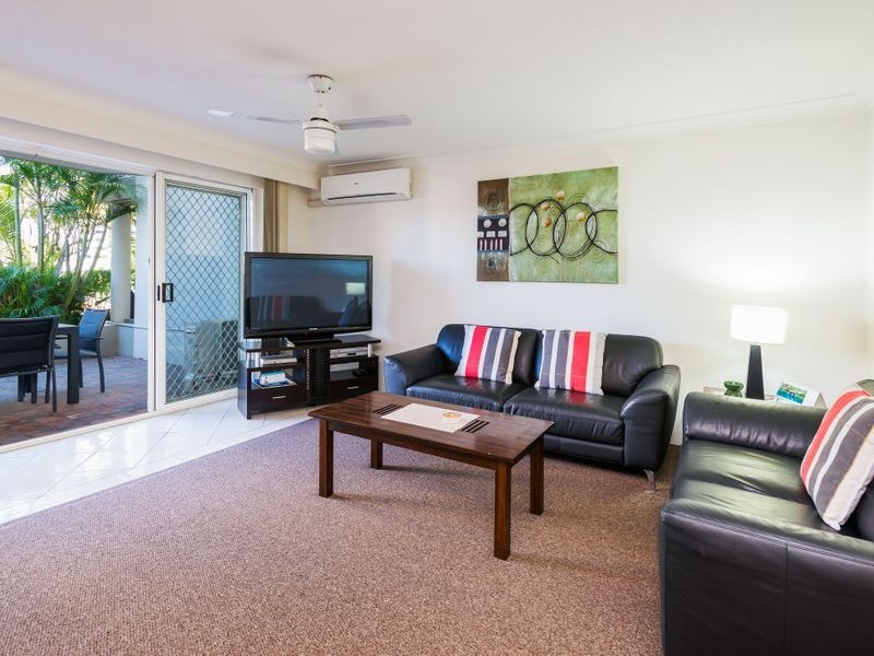 14/37 Bayview Street, Runaway Bay QLD 4216