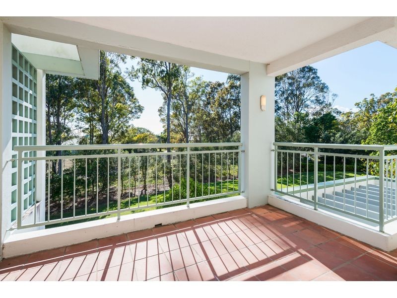 11/76 Chichester Drive, Arundel QLD 4214