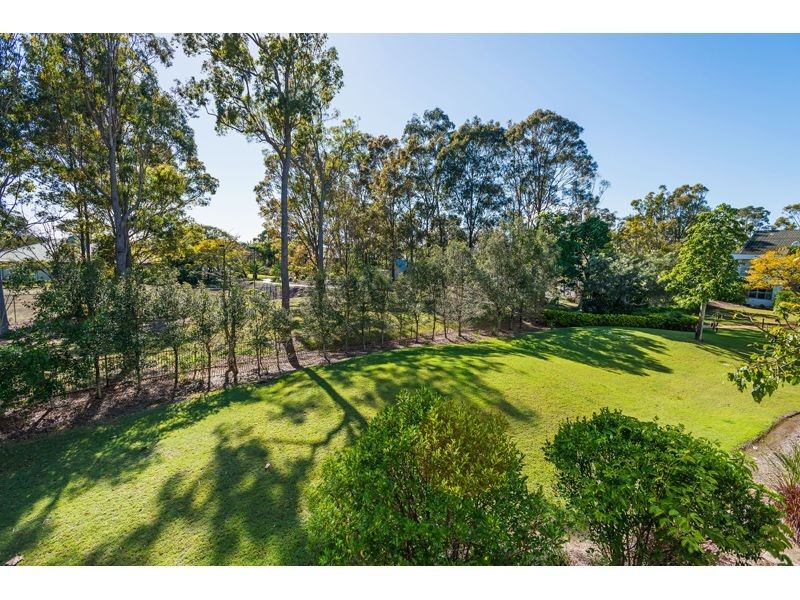 11/76 Chichester Drive, Arundel QLD 4214