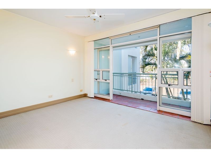 11/76 Chichester Drive, Arundel QLD 4214