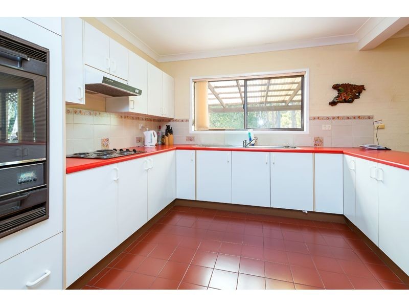 1 Uplands Drive, Parkwood QLD 4214