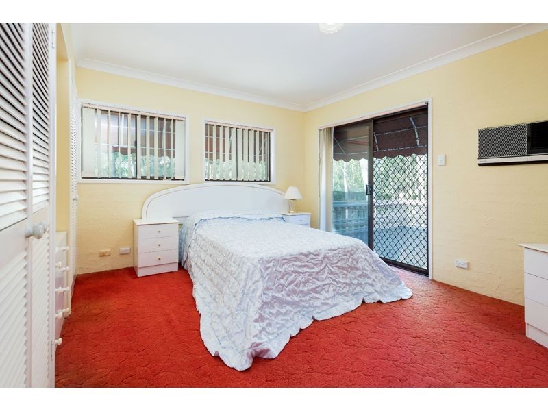 1 Uplands Drive, Parkwood QLD 4214