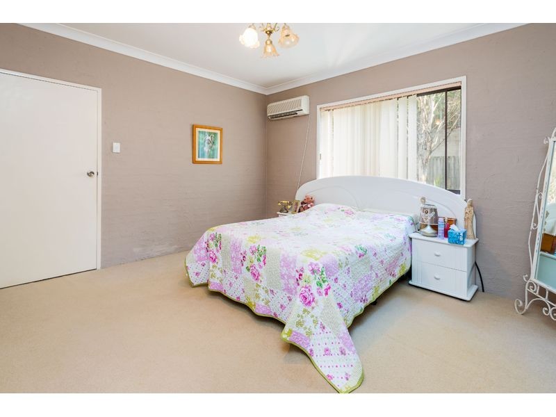 1 Uplands Drive, Parkwood QLD 4214