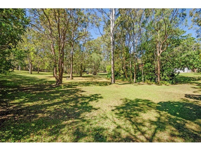 1 Uplands Drive, Parkwood QLD 4214