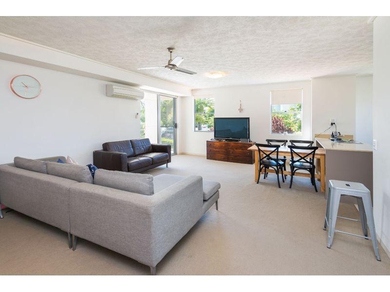 217/64-68 Sickle Avenue, Hope Island QLD 4212