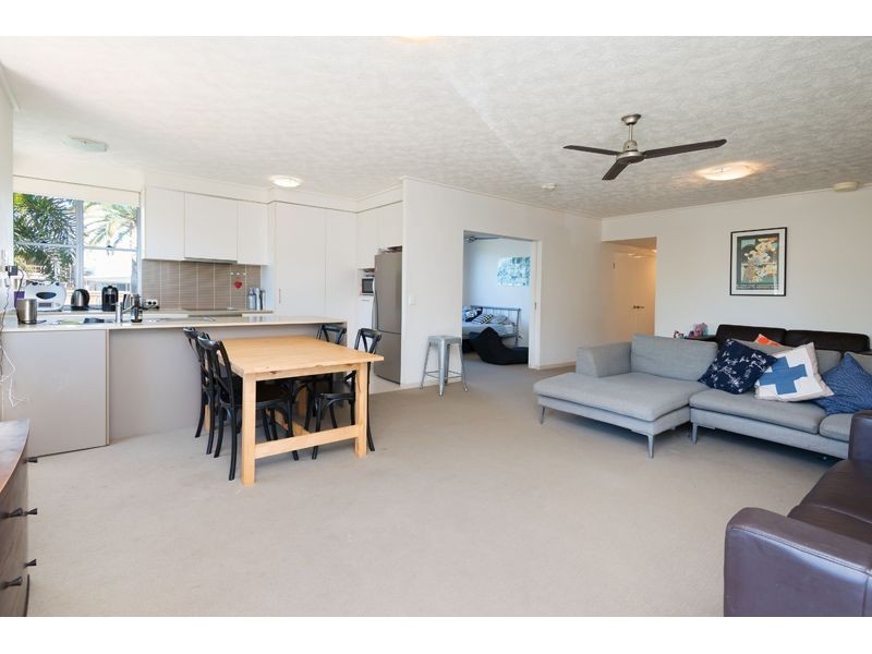 217/64-68 Sickle Avenue, Hope Island QLD 4212