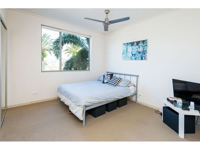 217/64-68 Sickle Avenue, Hope Island QLD 4212