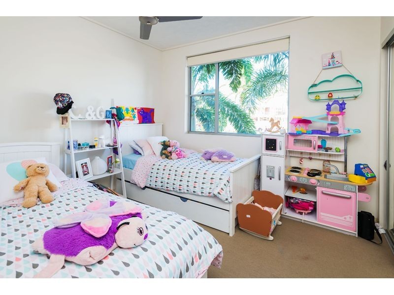 217/64-68 Sickle Avenue, Hope Island QLD 4212