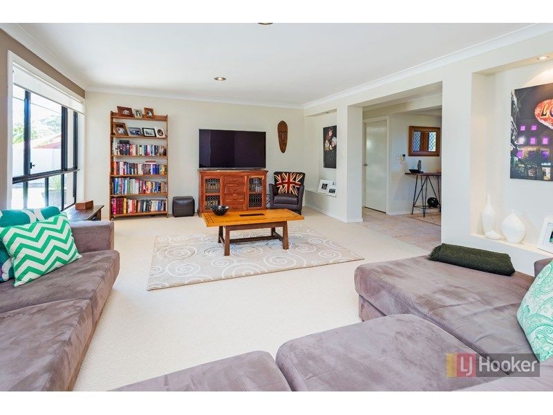 14 Hazel Court, Arundel QLD 4214
