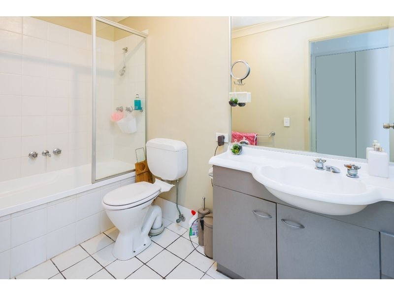 34/590 Pine Ridge Road, Coombabah QLD 4216