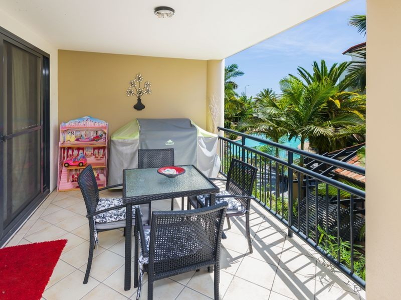 202/392 Marine Parade, Labrador QLD 4215