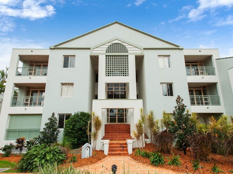5/76 Chichester Drive, Arundel QLD 4214